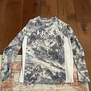 Huk Mossy Oak Elements Hydro Performance Fishing Long Sleeve Shirt Youth Med